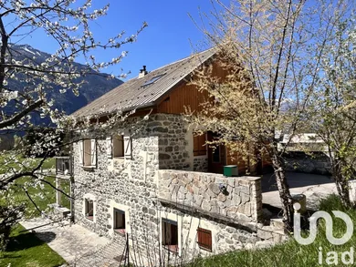 Apartment at Le Bourg-d'Oisans (38520)