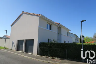 Traditional house in Chauvigny (86300)