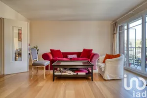 Apartment at Ville-d'Avray (92410)