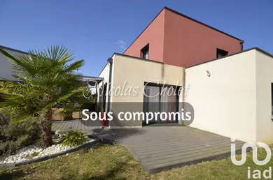 Maison à Saint-Léger-des-Bois (49170)