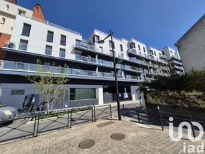 Apartment at Bois-Colombes (92270)