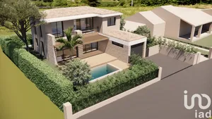 Land at Saint-Raphaël (83700)