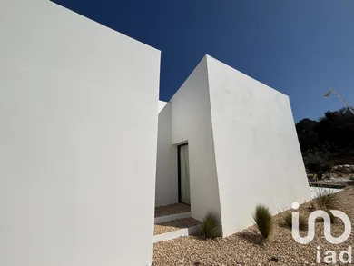 Architectural house at Leucate (11370)