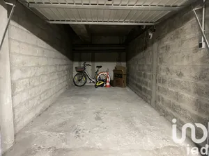 Parking at Nantes (44000)
