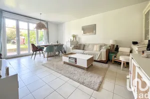 Apartment at Le Plessis-Robinson (92350)
