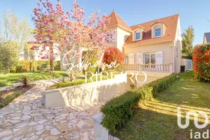 Demeure à Saint-Prix (95390)