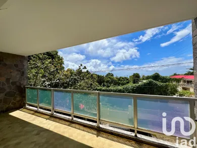 Appartement à Saint-Claude (97120)