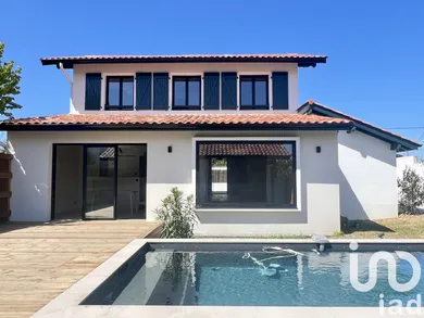 House at Anglet (64600)