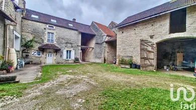Village house at Vireaux (89160)