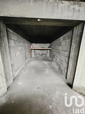 Parking à Saint-Étienne (42100)