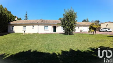 House at Montendre (17130)