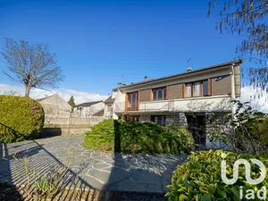 Maison traditionnelle à Montfermeil (93370)
