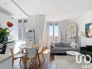 Apartment at Courbevoie (92400)