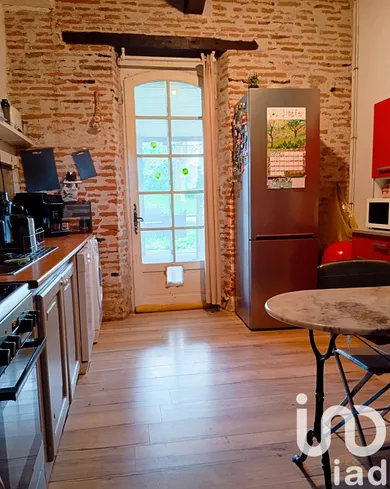 Apartment at Castelmayran (82210)