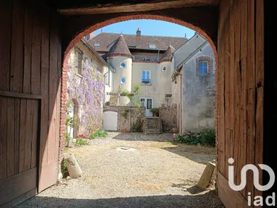 Townhouse at Saint-Julien-du-Sault (89330)