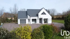 Maison à Saint-Sauveur-Villages (50490)