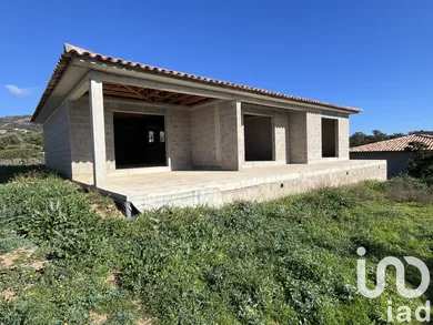 Maison à Sainte Lucie de porto vecchio (20144)