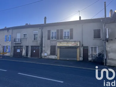 Building at Rachecourt-sur-Marne (52170)