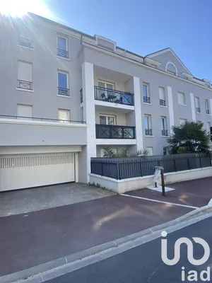 Apartment at Livry-Gargan (93190)