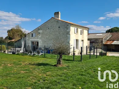 Maison de campagne à Saint-Porchaire (17250) — 3/19