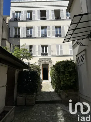 Apartment at Paris (75018)