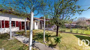 Village house at Rieumes (31370)