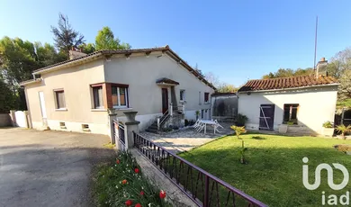 Maison de village à Pamplie (79220)