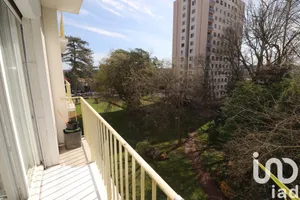 Apartment at Avon (77210)