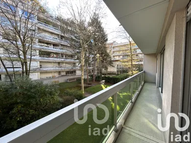 Apartment at Paris (75015)