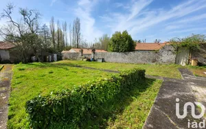 House at La Tessoualle (49280)