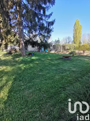 Land at Soignolles-en-Brie (77111)