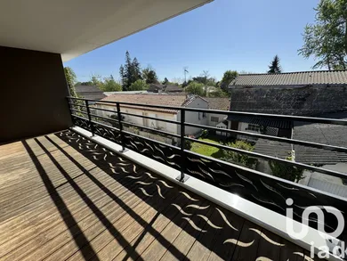 Apartment at Saint-Médard-en-Jalles (33160)
