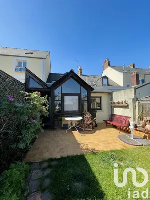 House at Le Mans (72000)