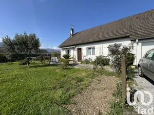Traditional house at Buziet (64680)