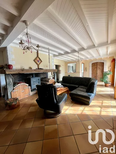 Traditional house in Adé (65100)