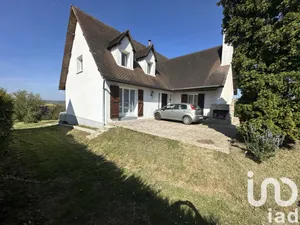 Maison à Villeneuve-sur-Yonne (89500)