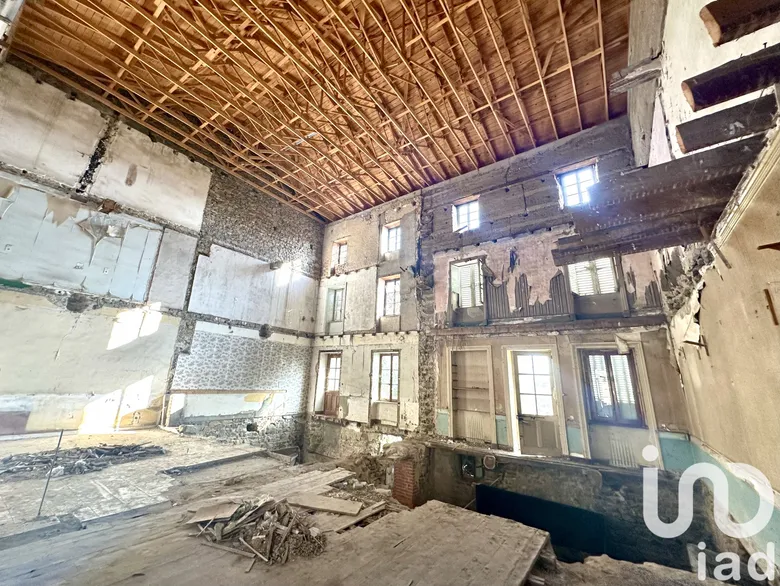 Immeuble à Cottance (42360)