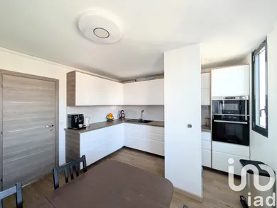 Apartment in Bordeaux (33000)