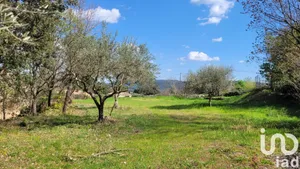 Terrain à bâtir à Salernes (83690)