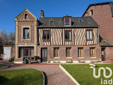 Immeuble à Criel-sur-Mer (76910)