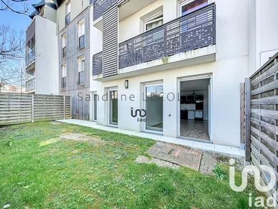 Apartment at Lagny-sur-Marne (77400)