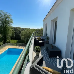 Apartment at Cenon (33150)
