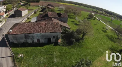 Maison de campagne à La Rochette (16110)