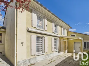 House at Saint-Jean-d'Angély (17400)