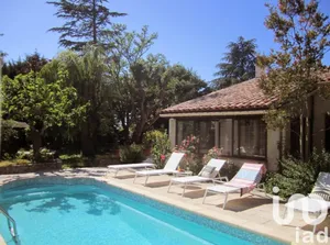 Maison à Robion (84440)