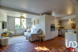 Maison à Saint-Maximin (60740)