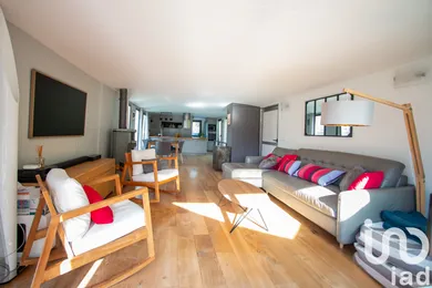 Péniche à Levallois-Perret (92300)