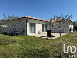 Maison à Saint-Magne-de-Castillon (33350)