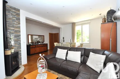 Traditional house at Massy (91300)