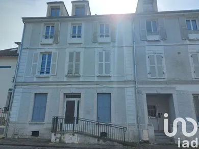 Apartment at Thomery (77810)